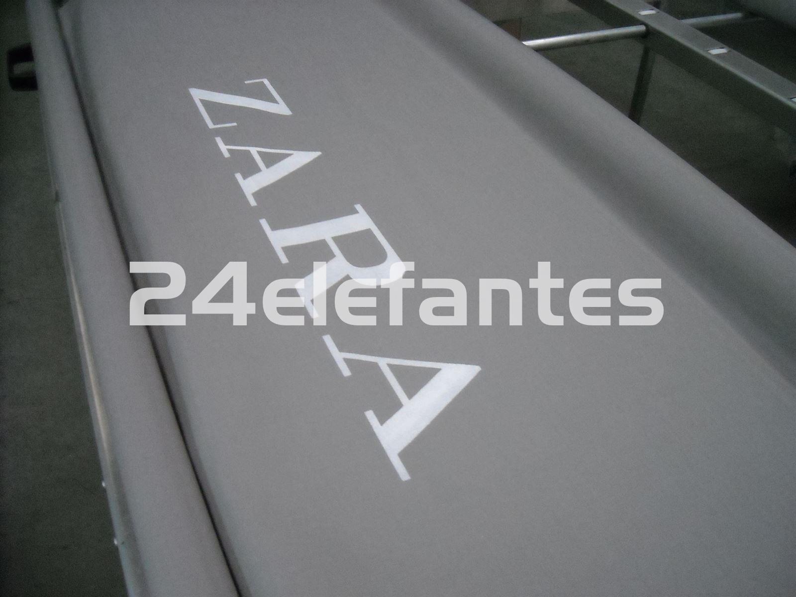 Stores personalizados, en polyscreen - Imagen 1